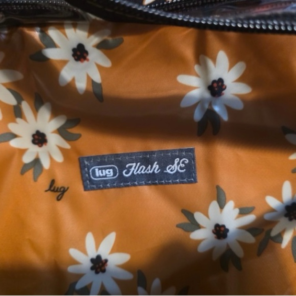 Lug Floral Black and White Women's Bag - Picture 2 of 4